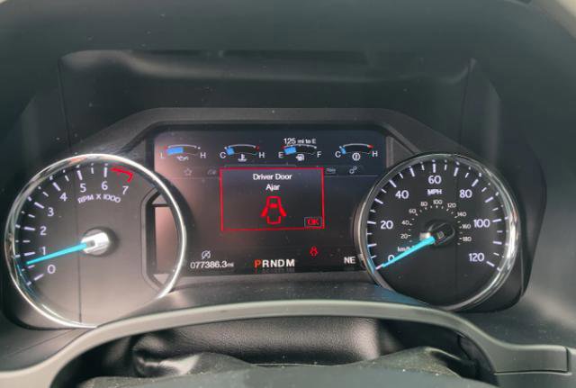 Certified 2019 Ford Expedition XLT w/ Equipment Group 202A image 9