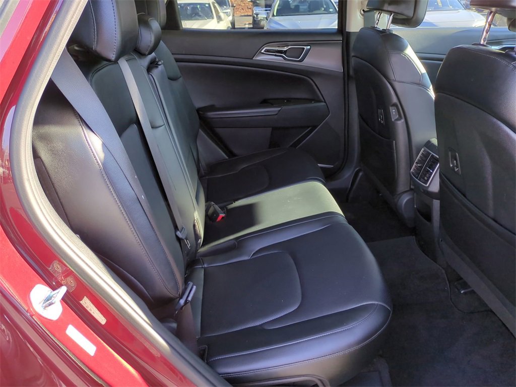 Used 2023 Kia Sportage SX image 14