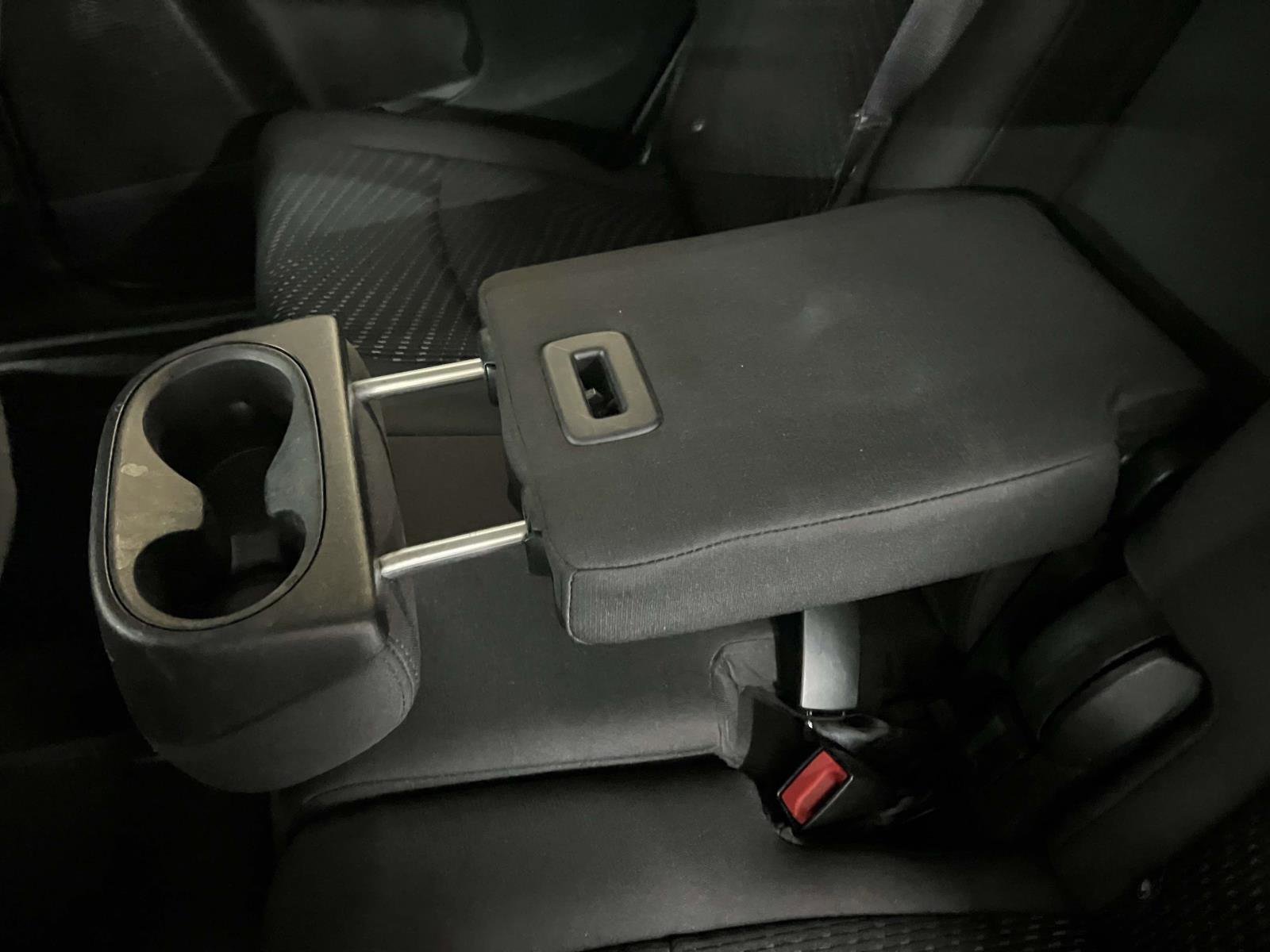 Used 2017 Dodge Journey SE image 12