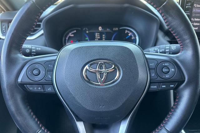 Used 2021 Toyota RAV4 SE w/ Weather & Moonroof Package AWD/4WD image 27