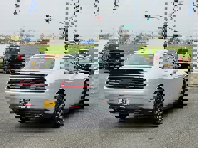 Used 2022 Dodge Challenger SXT w/ Blacktop Package image 4