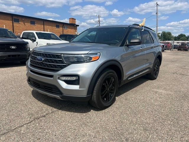 Certified 2024 Ford Explorer XLT w/ Equipment Group 202A AWD/4WD image 29