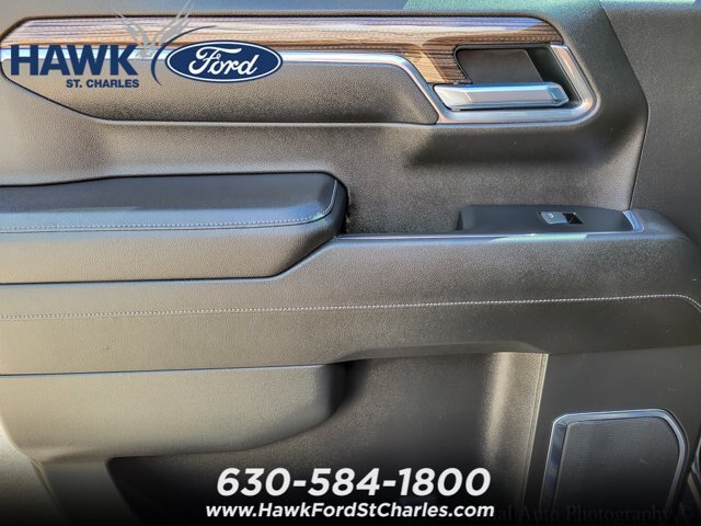 Used 2022 Chevrolet Silverado 1500 LT Trail Boss w/ LT Trail Boss Premium Package AWD/4WD image 18
