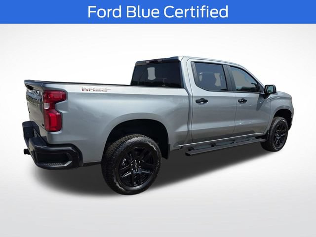 Used 2026 Chevrolet Silverado 1500 LT Trail Boss w/ LPO, Dark Essentials Package AWD/4WD image 4