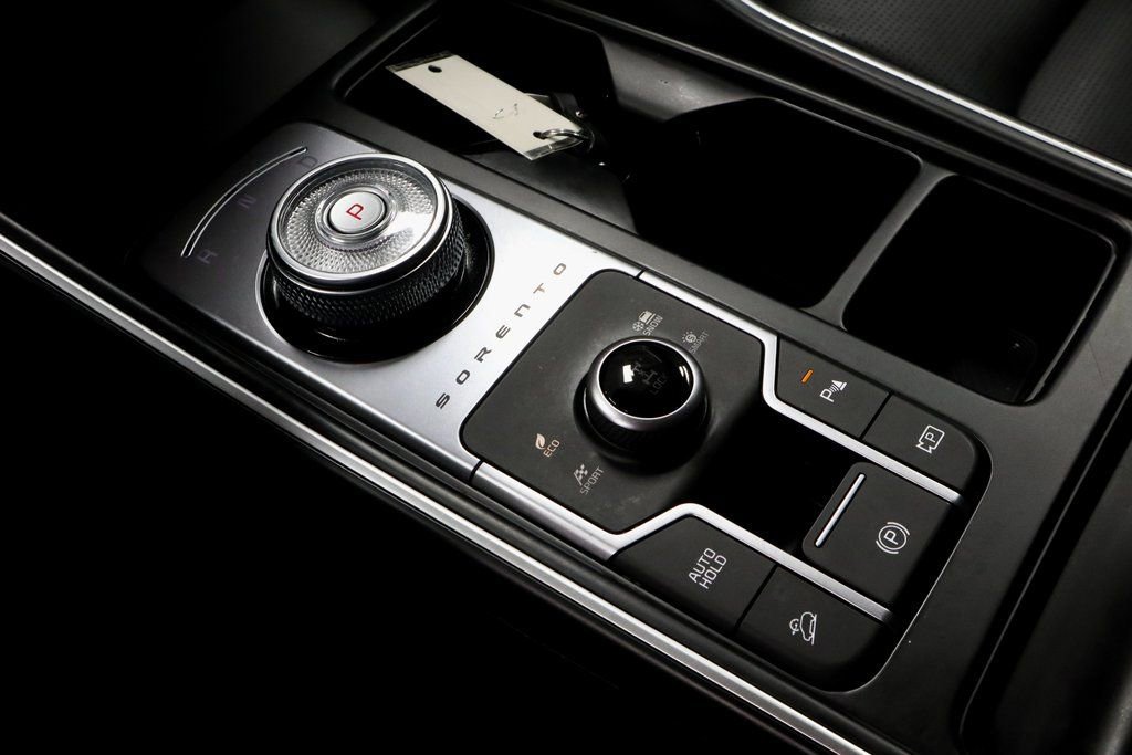 Used 2025 Kia Sorento EX image 37