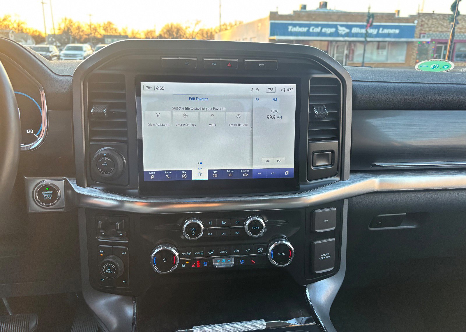 Certified 2022 Ford F150 Lariat w/ Equipment Group 502A High image 44