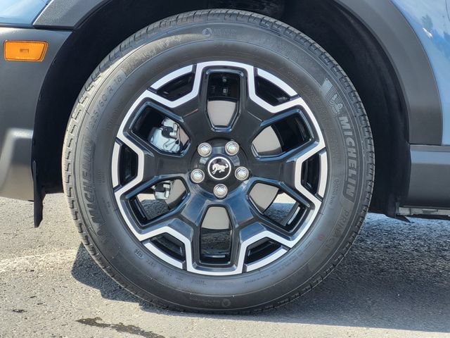 Certified 2025 Ford Bronco Sport Outer Banks w/ Outer Banks Tech Package+ AWD/4WD image 10