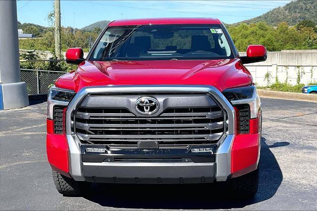 Used 2023 Toyota Tundra Limited w/ Power Package AWD/4WD image 3