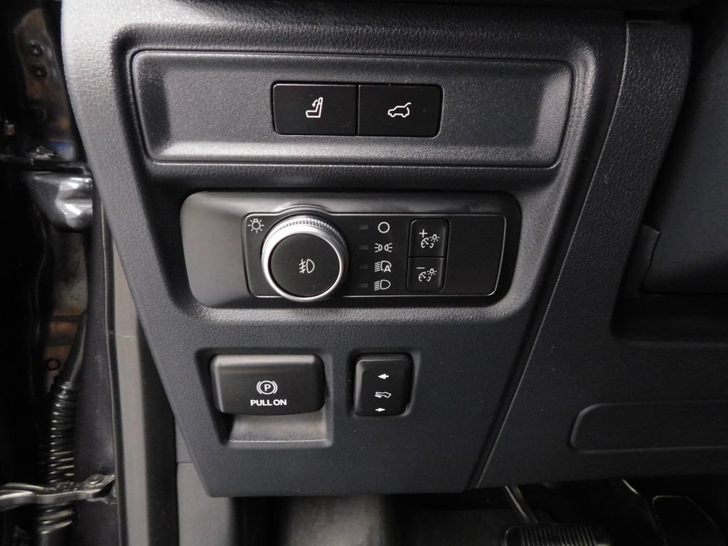 Certified 2022 Ford Expedition Limited AWD/4WD image 16