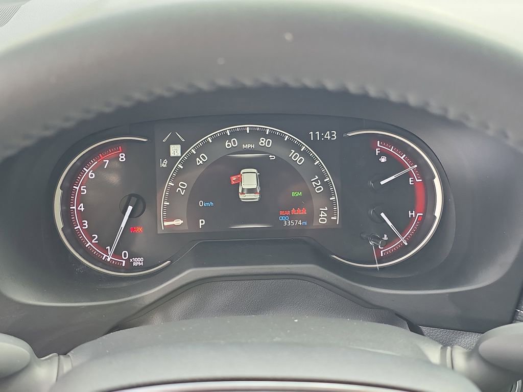 Used 2023 Toyota RAV4 XLE Premium image 31