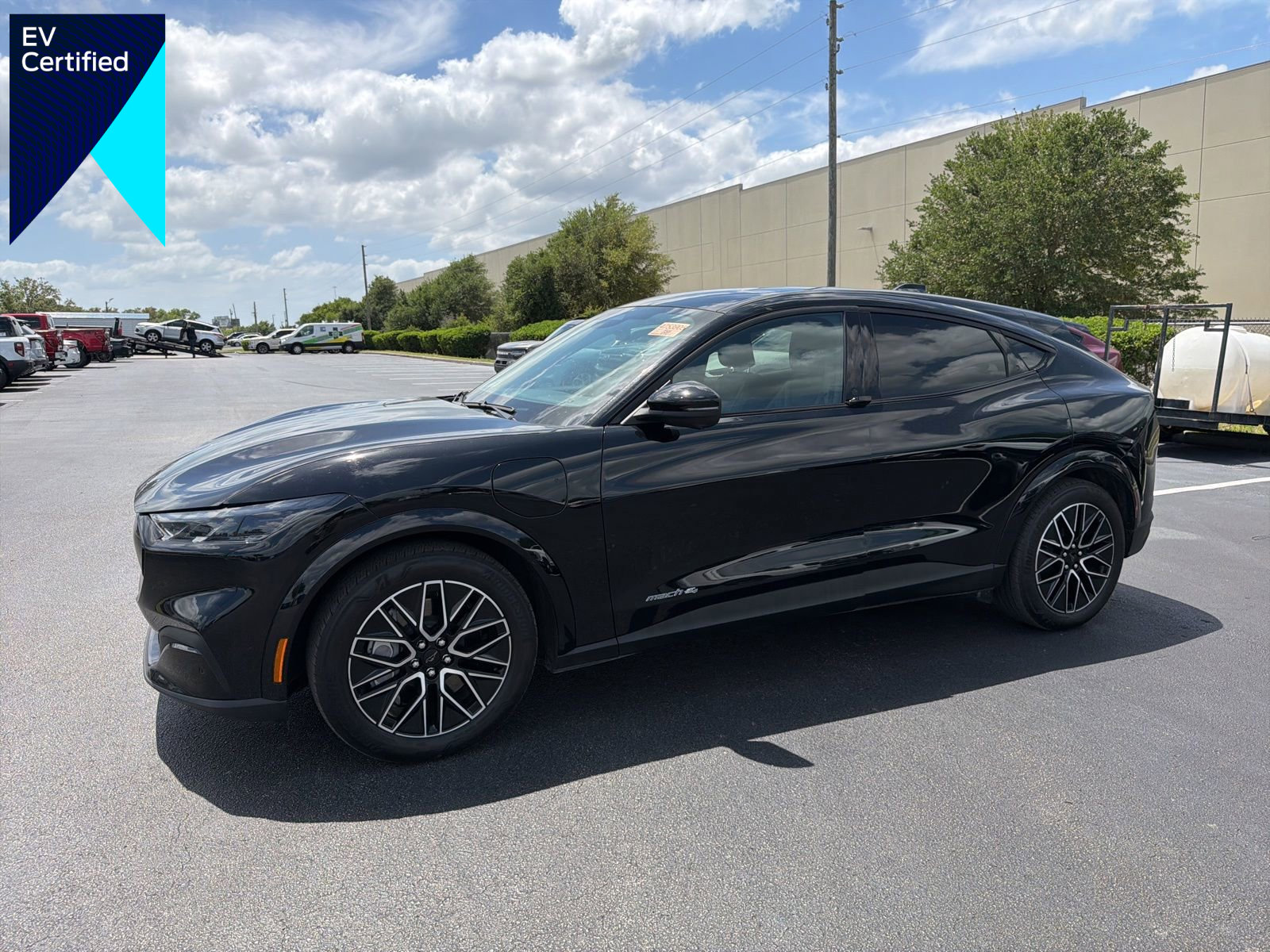 Certified 2025 Ford Mustang Mach-E Premium AWD/4WD image 1