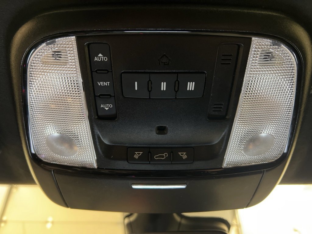 Used 2021 Dodge Durango Citadel image 29