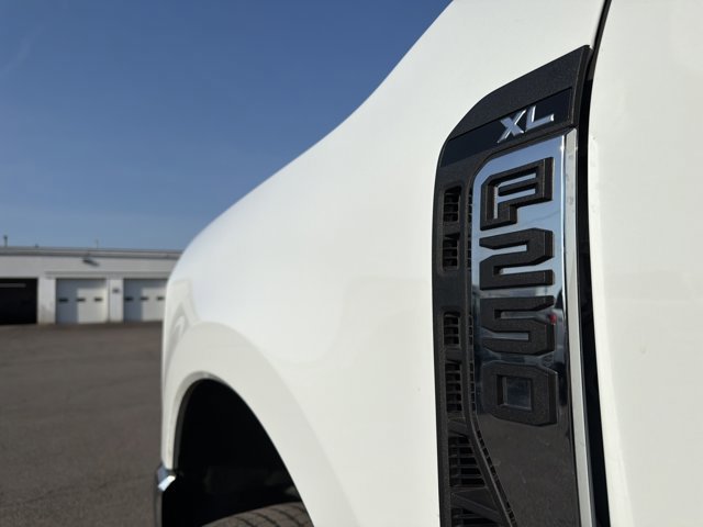 Certified 2025 Ford F250 XL w/ XL Chrome Package AWD/4WD image 29