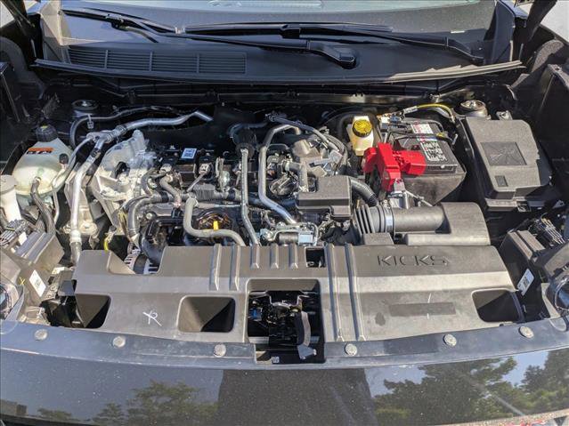 Used 2025 Nissan Kicks SR image 19