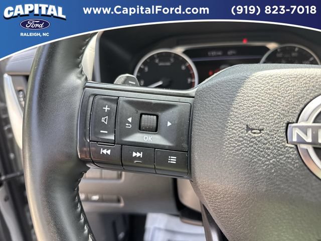 Used 2025 Nissan Rogue SV FWD image 22