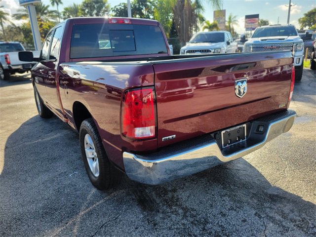 Used 2017 RAM 1500 Classic SLT image 3