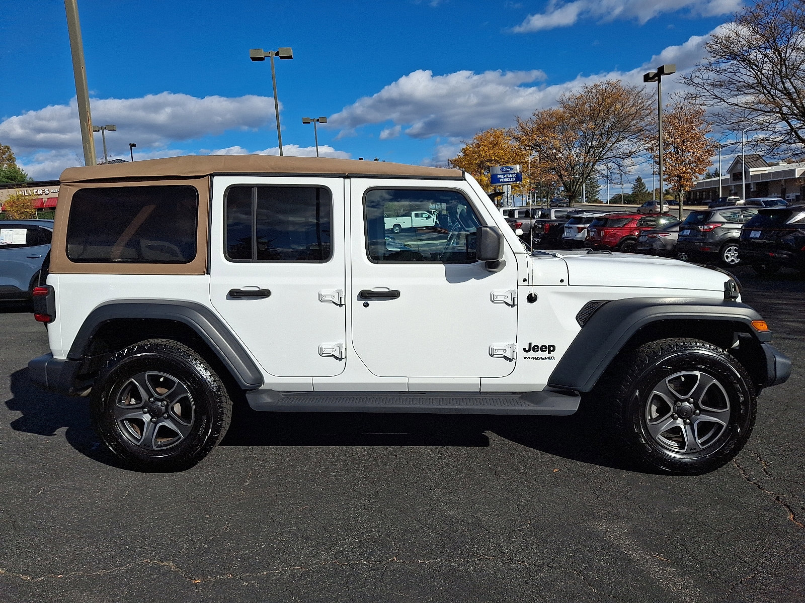 Used 2020 Jeep Wrangler Unlimited Sport image 5