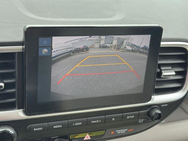 Used 2023 Hyundai Venue SEL FWD image 21