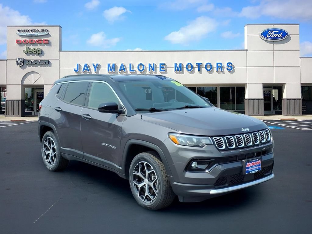 Used 2024 Jeep Compass Limited AWD/4WD image 10