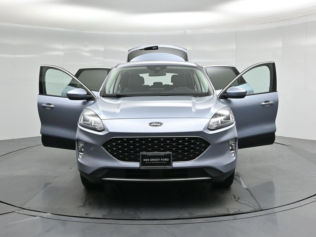 Certified 2022 Ford Escape SEL w/ Technology Package image 31