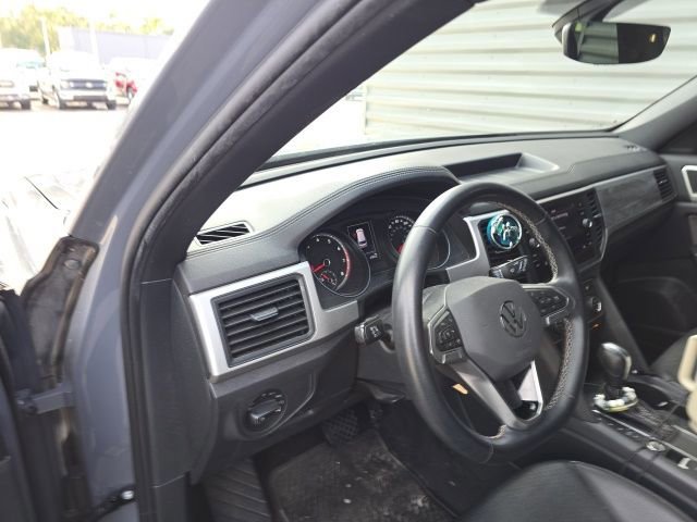 Used 2021 Volkswagen Atlas Cross Sport SE image 8