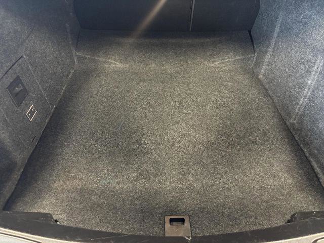 Used 2017 Chevrolet Impala LT image 30