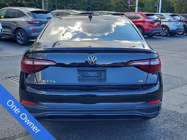 Used 2024 Volkswagen Jetta SE w/ Panoramic Sunroof Package FWD image 28