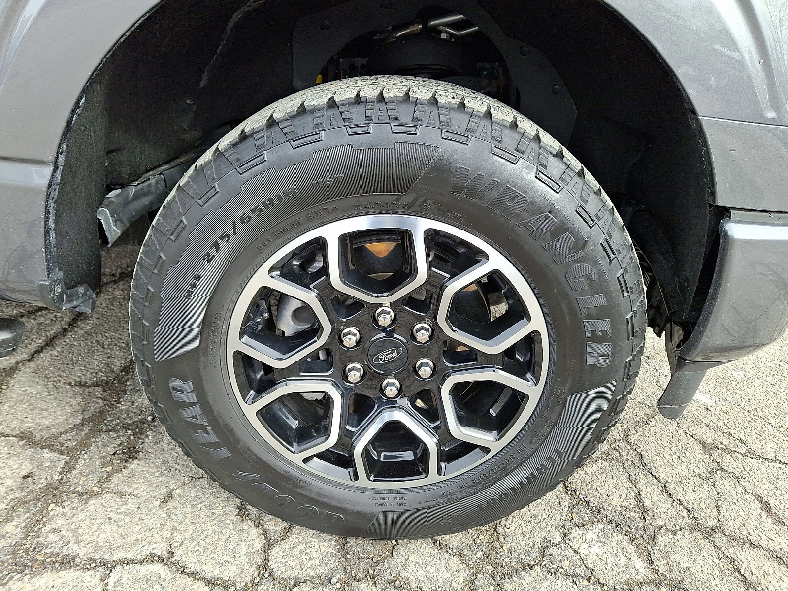 Certified 2023 Ford F150 XLT w/ Equipment Group 302A High image 11