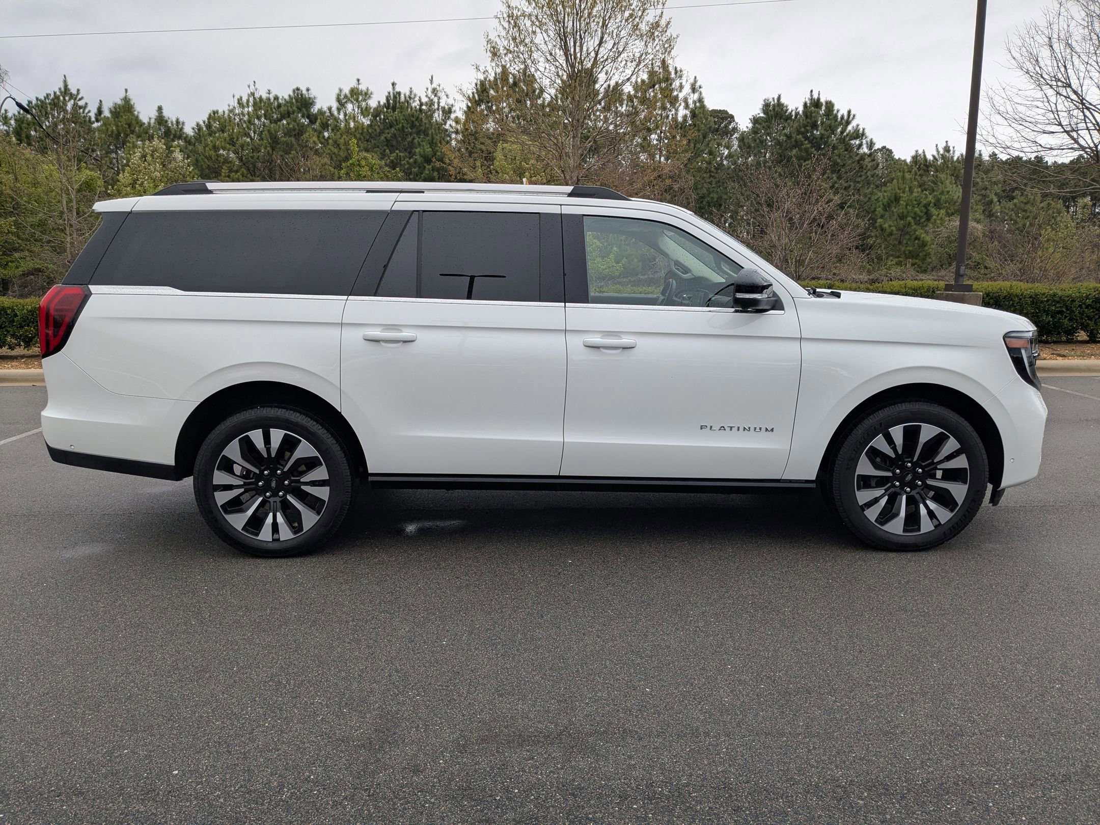 Certified 2025 Ford Expedition Max Platinum w/ Driver's Package image 6