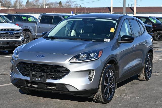 Certified 2022 Ford Escape SE w/ SE Sport Appearance Package image 1