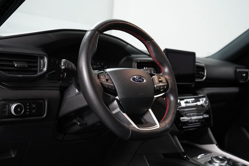 Certified 2023 Ford Explorer ST-Line AWD/4WD image 13