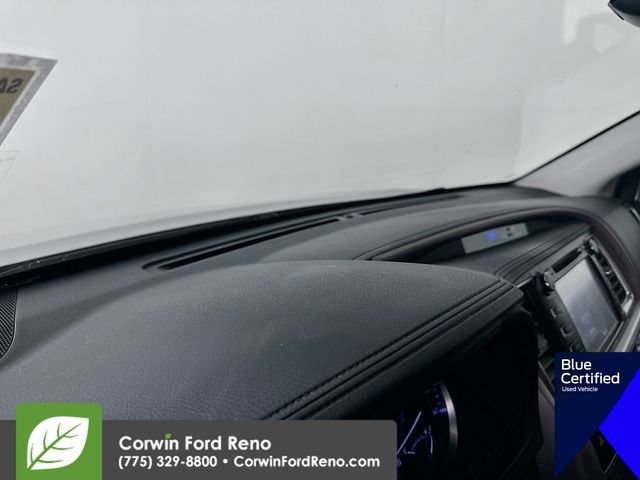 Used 2018 Toyota Highlander XLE AWD/4WD image 11