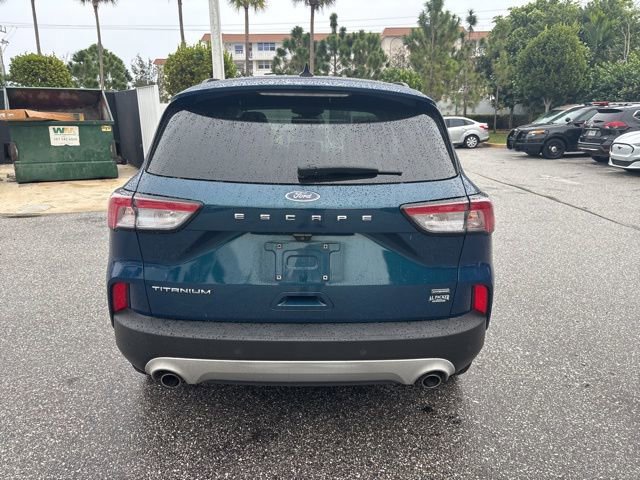 Certified 2020 Ford Escape Titanium w/ Titanium Premium Package 2.0 image 3