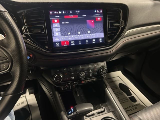 Used 2025 Dodge Durango R/T AWD/4WD image 17