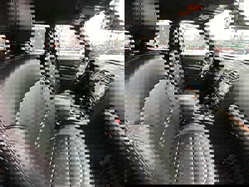 Certified 2018 Ford Explorer XLT w/ Equipment Group 202A image 29