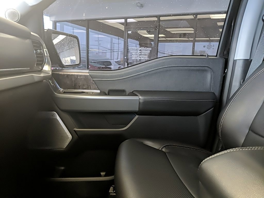 Certified 2023 Ford F150 Lariat w/ Equipment Group 502A High image 27