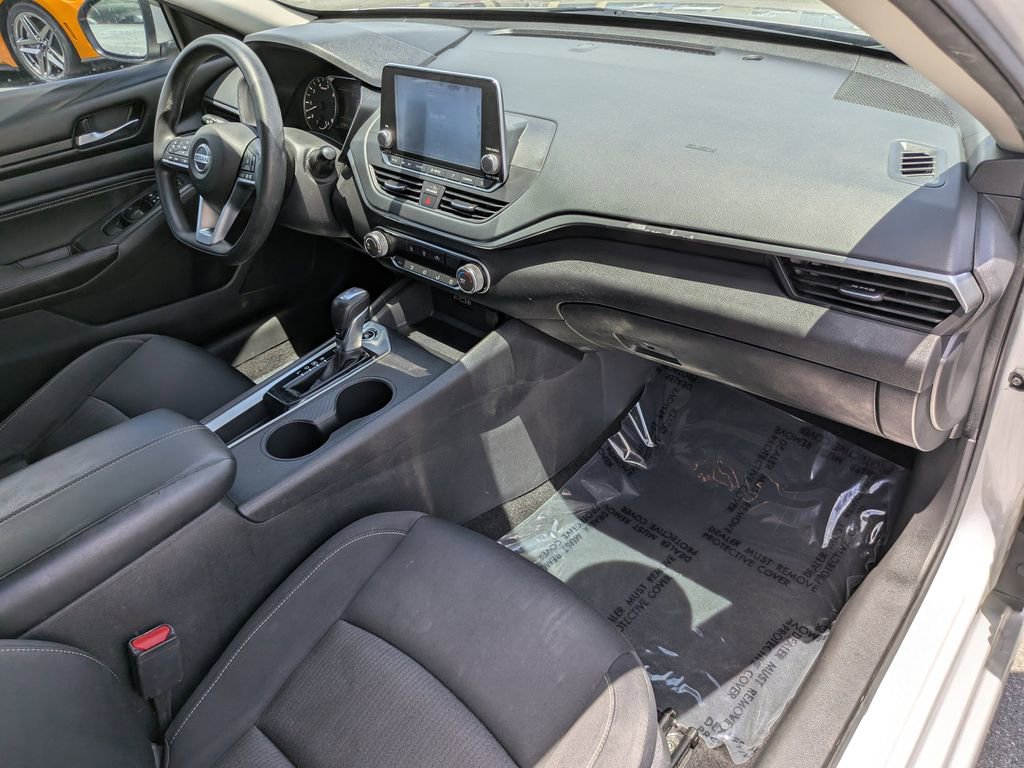 Used 2020 Nissan Altima 2.5 S FWD image 14