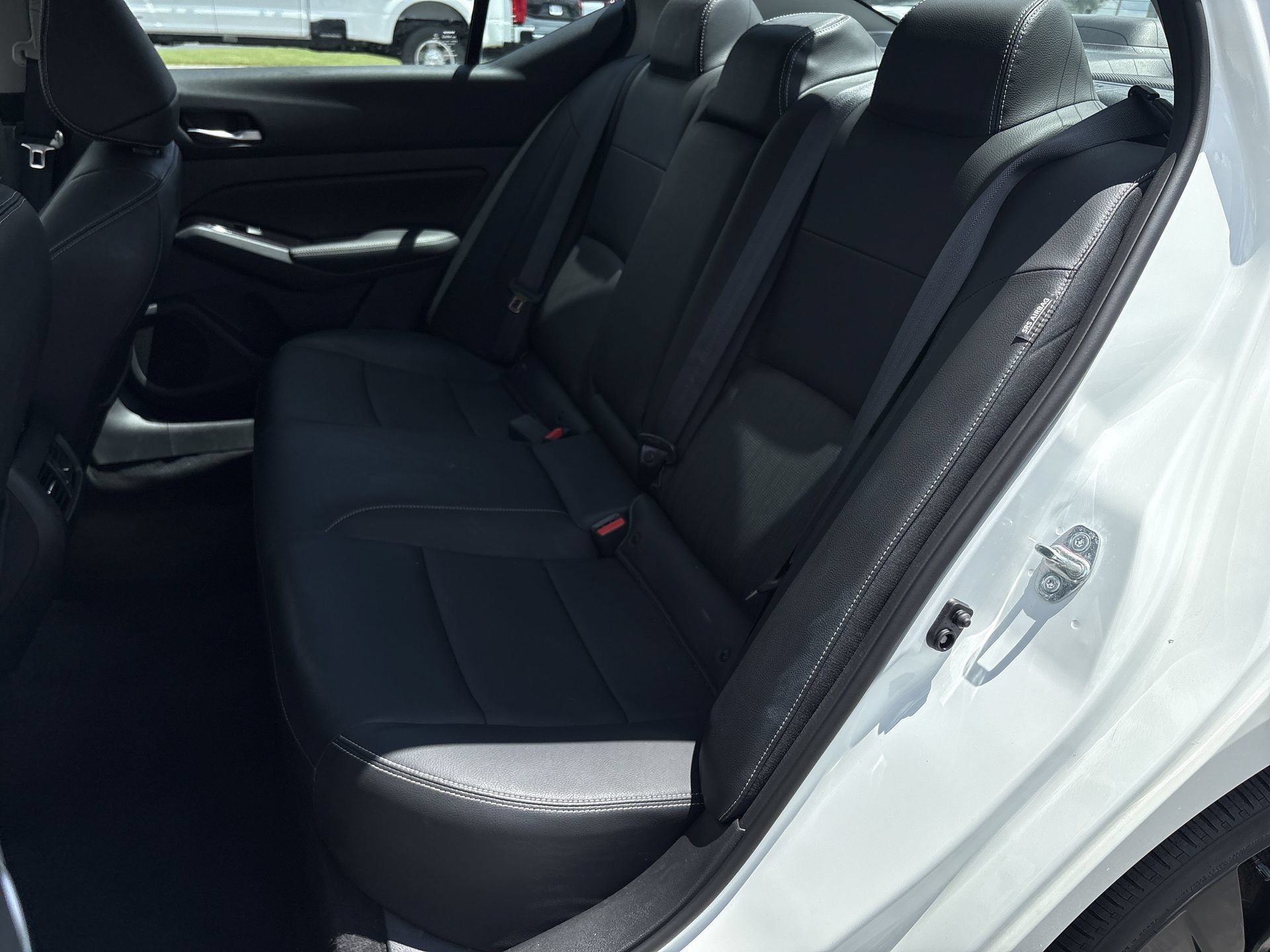 Used 2022 Nissan Altima 2.5 Platinum AWD/4WD image 18