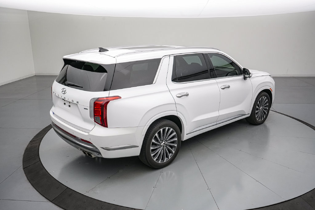 Used 2024 Hyundai Palisade Calligraphy AWD/4WD image 4