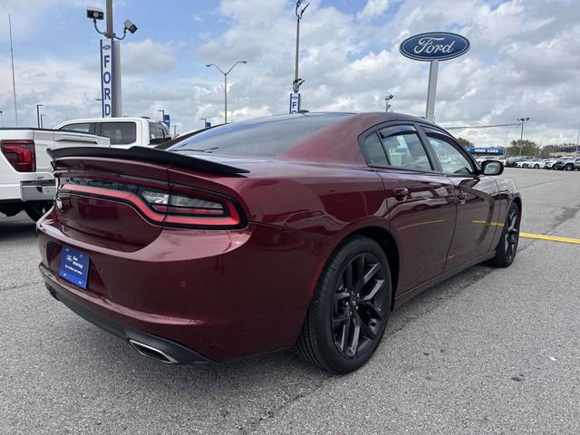 Used 2020 Dodge Charger SXT w/ Blacktop Package image 5
