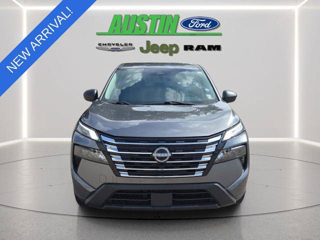 Used 2024 Nissan Rogue S AWD/4WD image 8