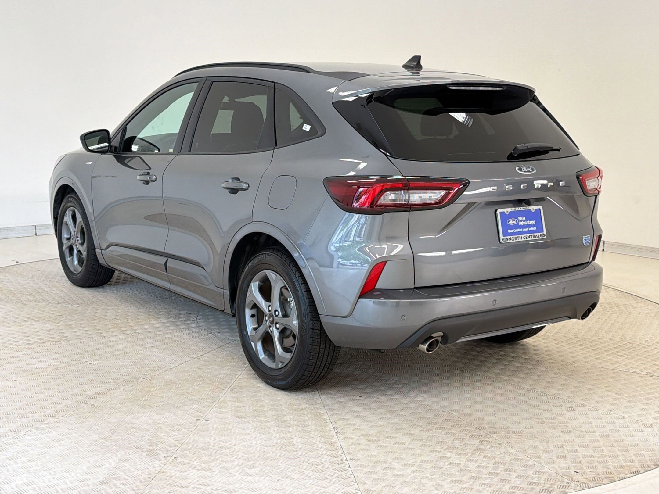 Certified 2023 Ford Escape ST-Line w/ Tech Pack #1 image 3