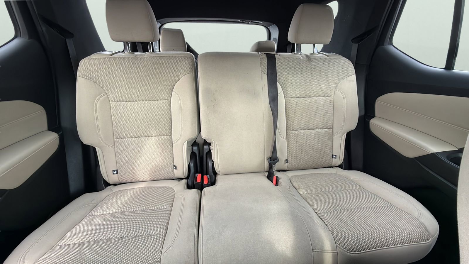 Used 2022 Chevrolet Traverse LS w/ LPO, Cargo Package FWD image 25