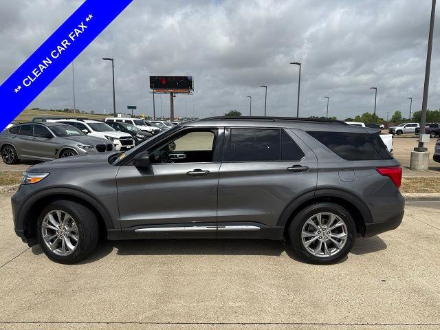 Certified 2023 Ford Explorer XLT w/ Equipment Group 202A RWD image 3
