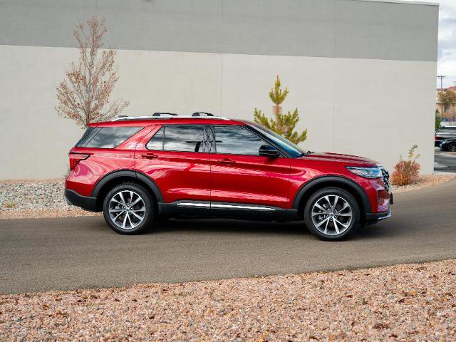 Certified 2025 Ford Explorer Platinum w/ Ultimate Package image 3