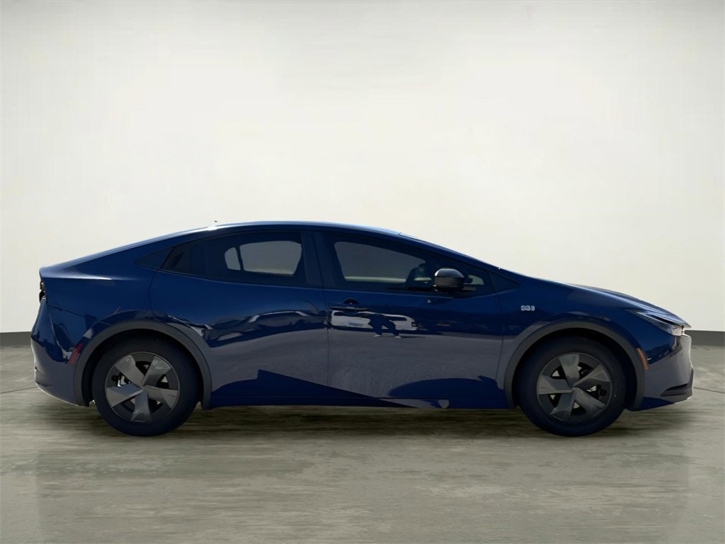 Used 2023 Toyota Prius LE image 12