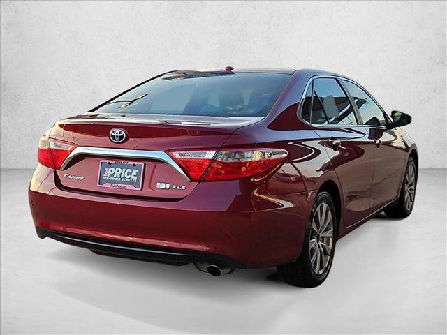 Used 2017 Toyota Camry XLE w/ Moonroof Package FWD image 4