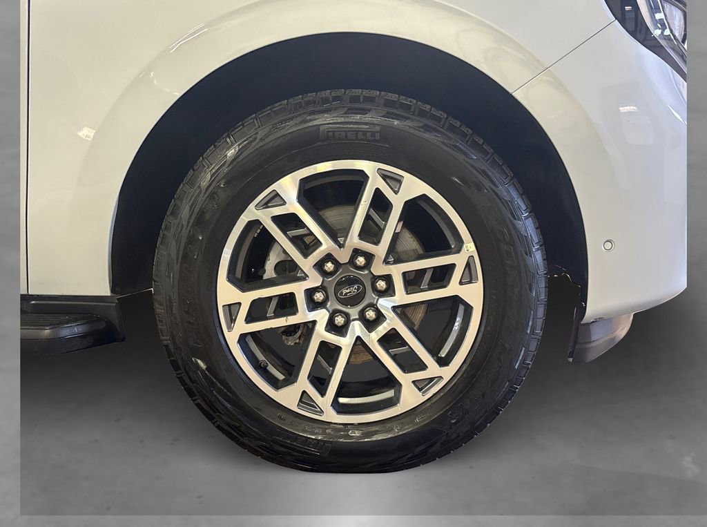 Certified 2025 Ford Expedition Max Active AWD/4WD image 15