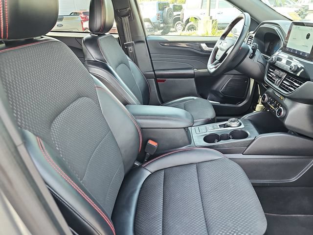 Certified 2023 Ford Escape ST-Line w/ Cold Weather Package FWD image 10
