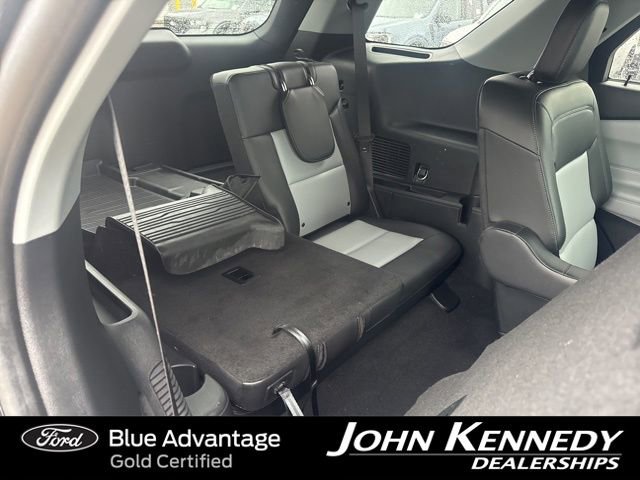 Certified 2023 Ford Explorer XLT w/ Equipment Group 202A AWD/4WD image 28